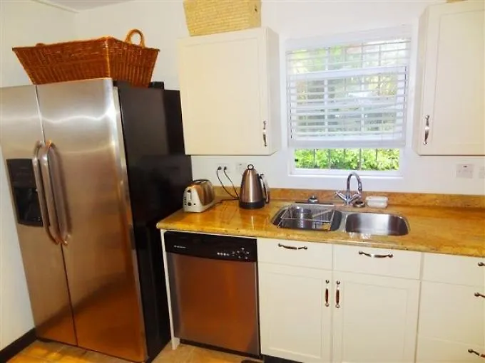 Brownes Condominium 2 Bridgetown Aparthotel