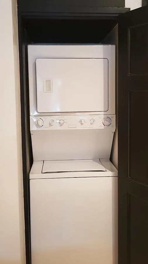 Brownes Condominium 2 브리지타운 0*,