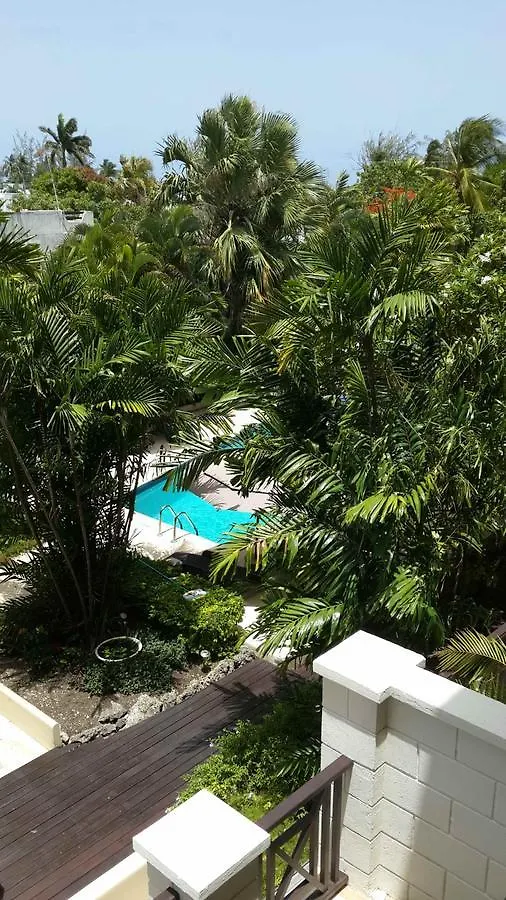 Apart-hotel Brownes Condominium 2 Bridgetown